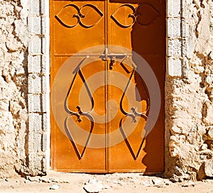 in oman old wooden door