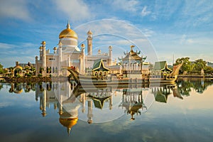 Omar Ali Saifuddien Mosque in Bandar Seri Begawan