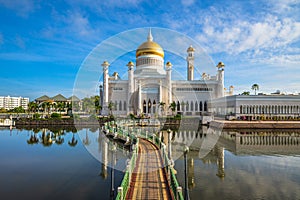Omar Ali Saifuddien Mosque in Bandar Seri Begawan, brunei