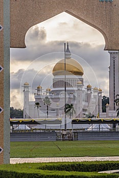 Omar Ali Saifuddien Mosque in Bandar Seri Begawan, capital of Brun photo