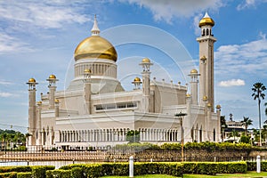 Omar Ali Saifudding Mosque-Bandar Seri Begawan photo