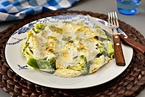 Omelet with broccoli