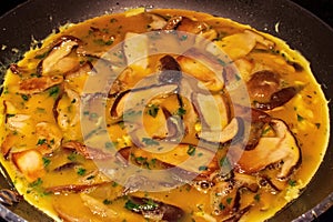Omelette with porcini mushrooms
