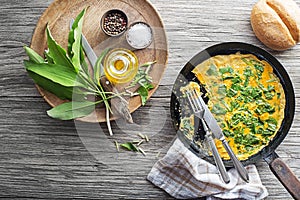 Omelette with wild garlic, healthy spring food