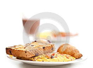 Omlette & toast breakfast