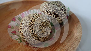 Onde-onde cake sprinkled with sesame - yesss