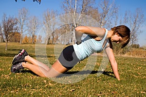 One-armed pushups photo