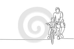 One continuous line drawing of young father help his boy kid learning to ride a bicycle at countryside together. Parenthood lesson