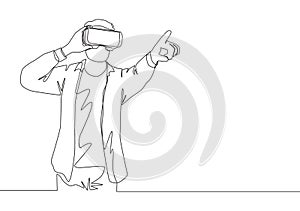 One continuous line drawing of young manager pointing finger at top hill while playing virtual reality simulation