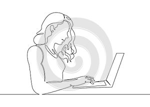 One continuous single drawn line art doodle girl laptop