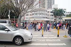 One day after school, students go out of the school gate