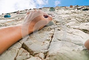 One hand to climb the cliff