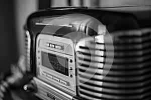 one of the pleasures of life, culture, sensations, vintage radio