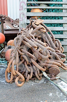 One rusty big chain for a big boat