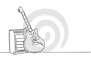 One single line drawing of electric guitar with amplifier. Stringed music instruments concept. Trendy continuous line draw graphic