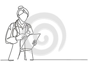 One single line drawing of young female doctor reading patient medical record on clipboard while stand at hospital hallway.