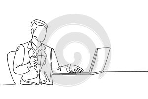 One single line drawing of young happy manager typing on a laptop keyboard while holding a cup of coffee on his hand. Drinking tea