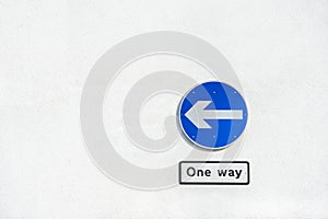 One way traffic sign