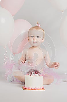 One Year Old Birthday Portraits with Smash Cake
