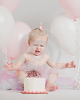 One Year Old Birthday Portraits With Smash Cake
