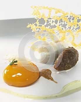 Onion saut with egg yolk