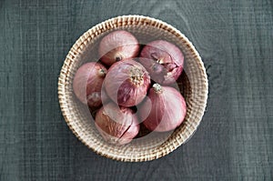 Onion in small basket weave