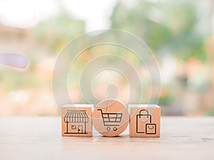 online shopping and e-commerce icons set
