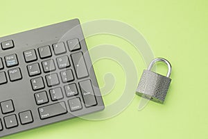 online shopping security, modern keyboard and shopping cart lock