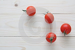 Ontop tomatoes on wood table