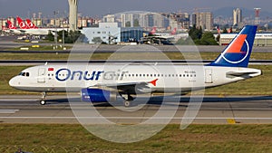 Onur Air Airbus A320