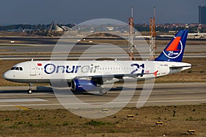 Onur Air Airbus A320