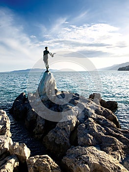 Opatija statue