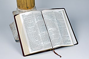 Open Bible