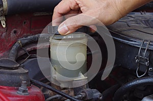 Open break oil cap