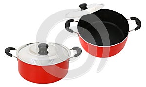 Open and close lid image of a Dutch oven