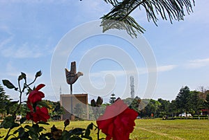 THE OPEN HAND MONUMENT, CHANDIGARH, INDIA