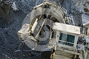 Open pit machinery