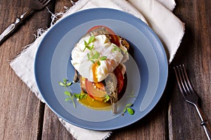 Open sandwich with fish