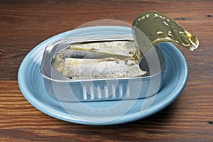 Open sardine can