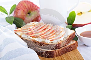 Openfaced sandwich with ricotta and apple