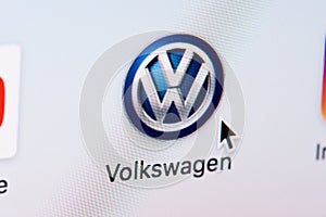 Opening Volkswagen web page