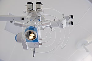 Operating stereo a microscope