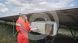 Operation and maintenance in solar power plant ; engineering tea