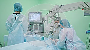 Ophtalmology Surgeons Within the Intervention