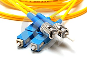 Optical connectors