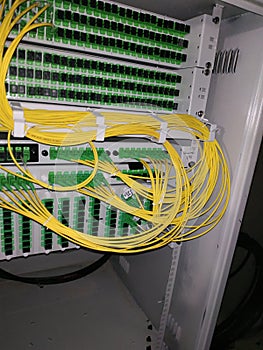 Optical cross with UPC patchcords