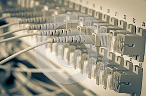 Optical distribution panels with fiber cables