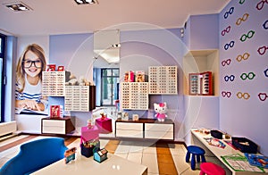 Optician's shop for children