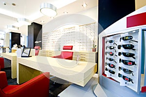 Optician salon