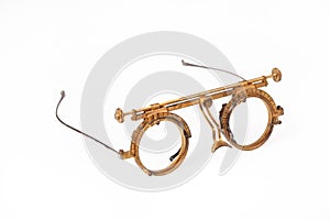 Optometric Device To Match Lenses